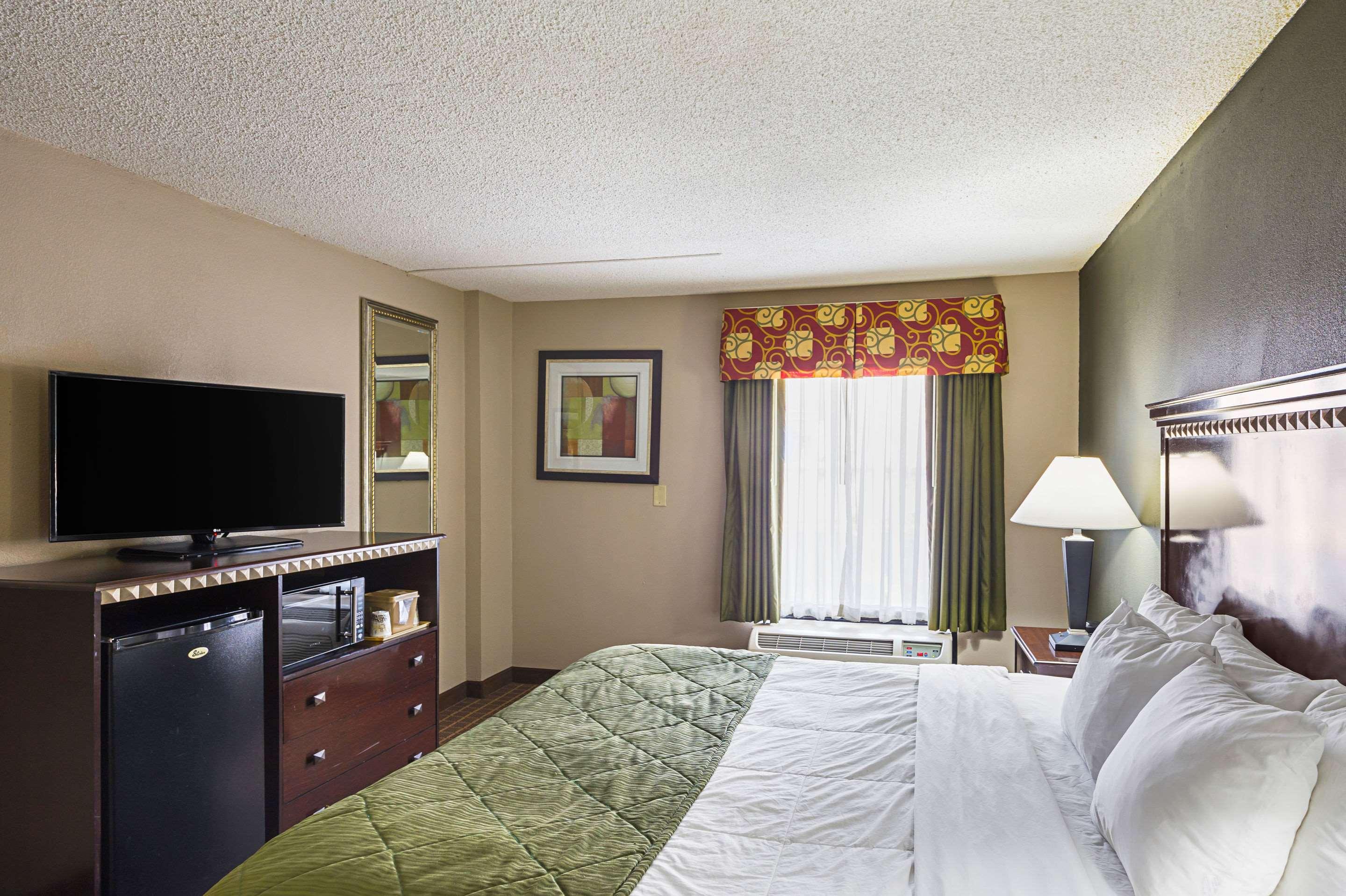 Quality & - Haywood Mall Hotel Greenville