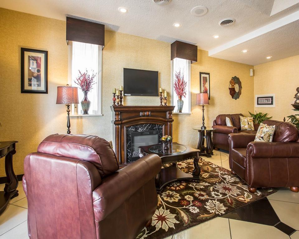 Quality & - Haywood Mall Hotel