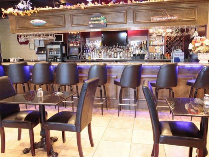 Hotel Quality & - Haywood Mall 2*